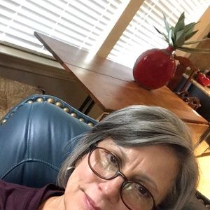 Meet your Posher, Kim